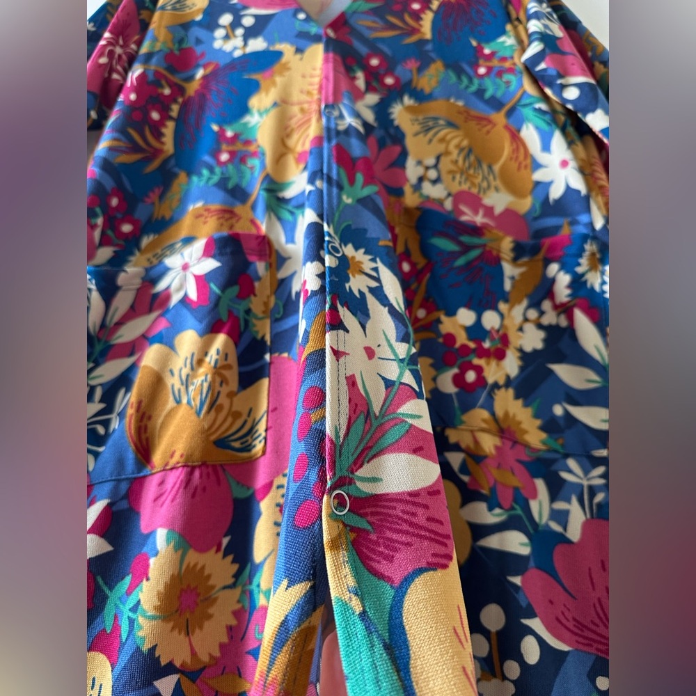 LuLaRoe bright floral “Sarah” duster - Picture 3 of 5